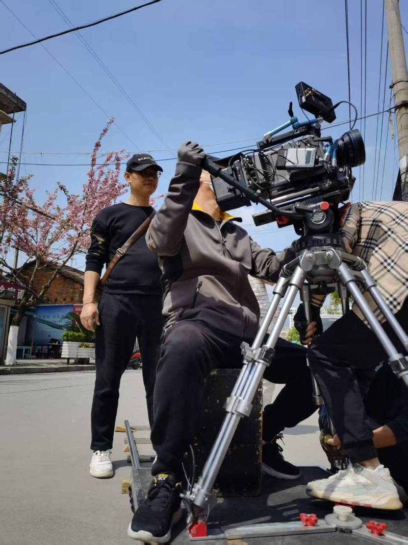 鄯善县广告片拍摄：快消品牌爆款之选，网感内容适配社媒传播！